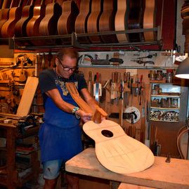 Guitarras Manzanero fabricación de guitarra