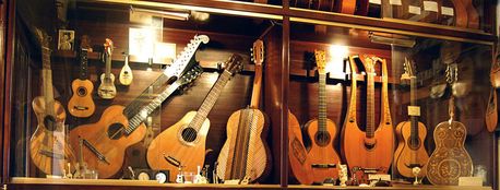 Guitarras Manzanero vitrina
